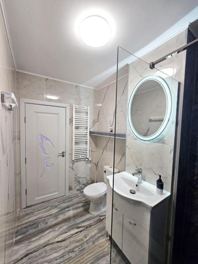 Blue Apartament Braila Exterior photo